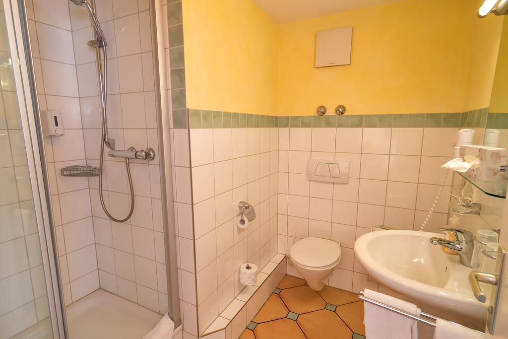 Hotel Zum Lieben Augustin Meersburg Habitación foto
