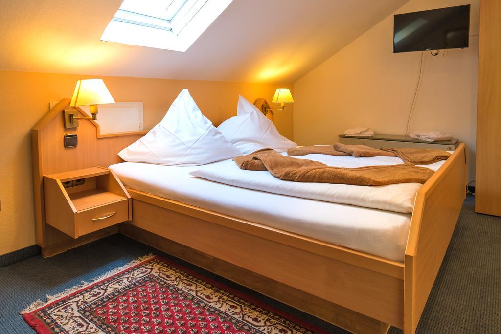 Hotel Zum Lieben Augustin Meersburg Habitación foto